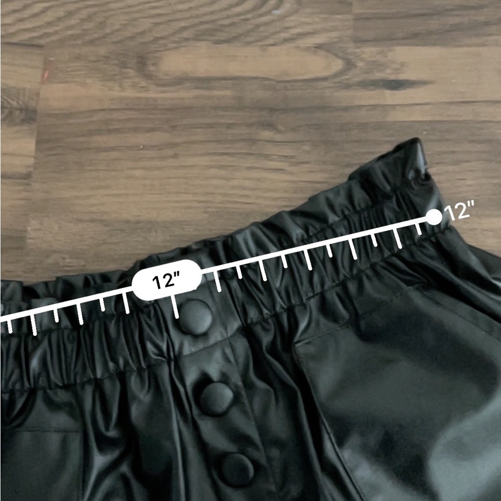 Shein paperbag faux leather shorts - Picture 3 of 3